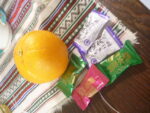 少しまえですが、患者様からオレンジと飴をいただきました、ありがとうございました。